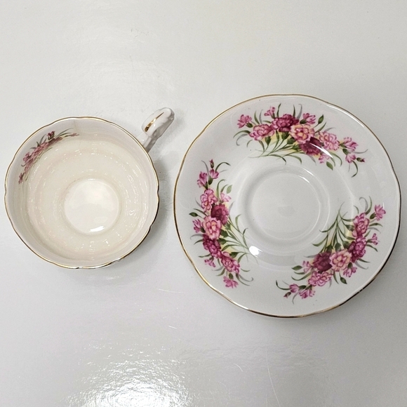 Paragon Fine China Pink "English Flowers Carnations" Tea Cup & Saucer - Picture 6 of 16